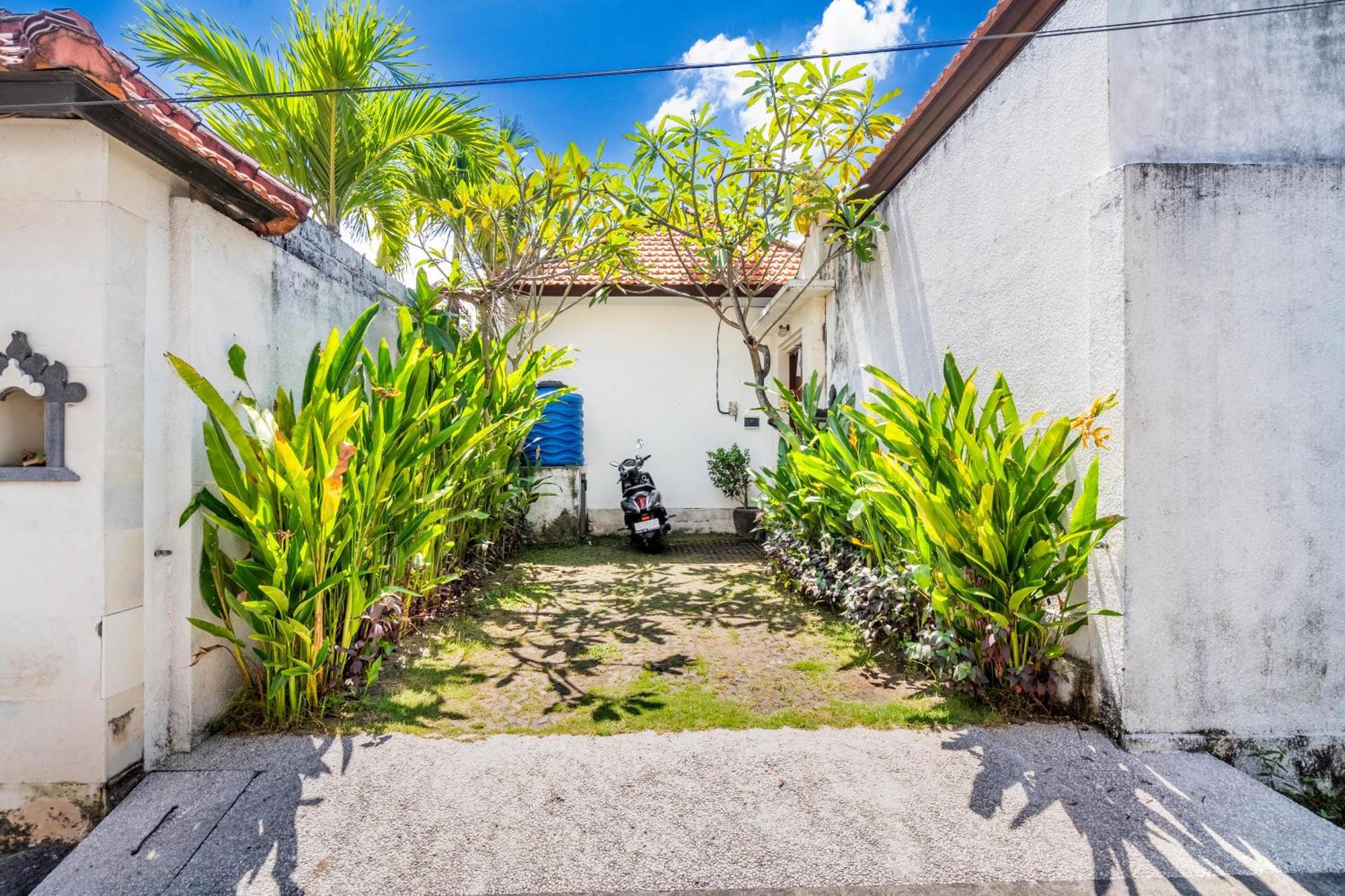 4-Bedroom Pool Villa Near Seminyak Center Dış mekan fotoğraf
