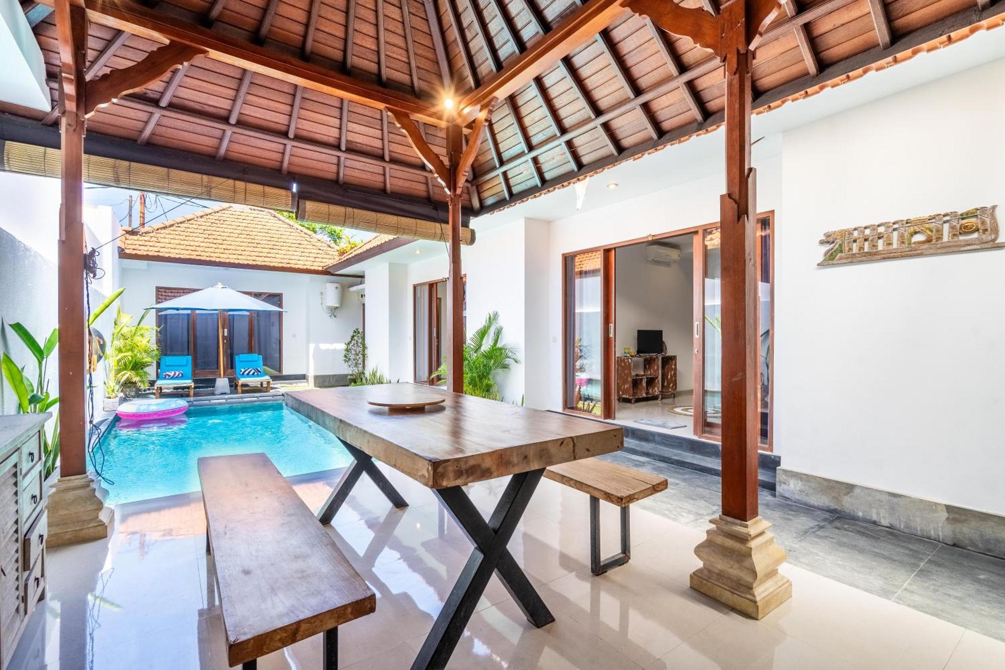 4-Bedroom Pool Villa Near Seminyak Center Dış mekan fotoğraf