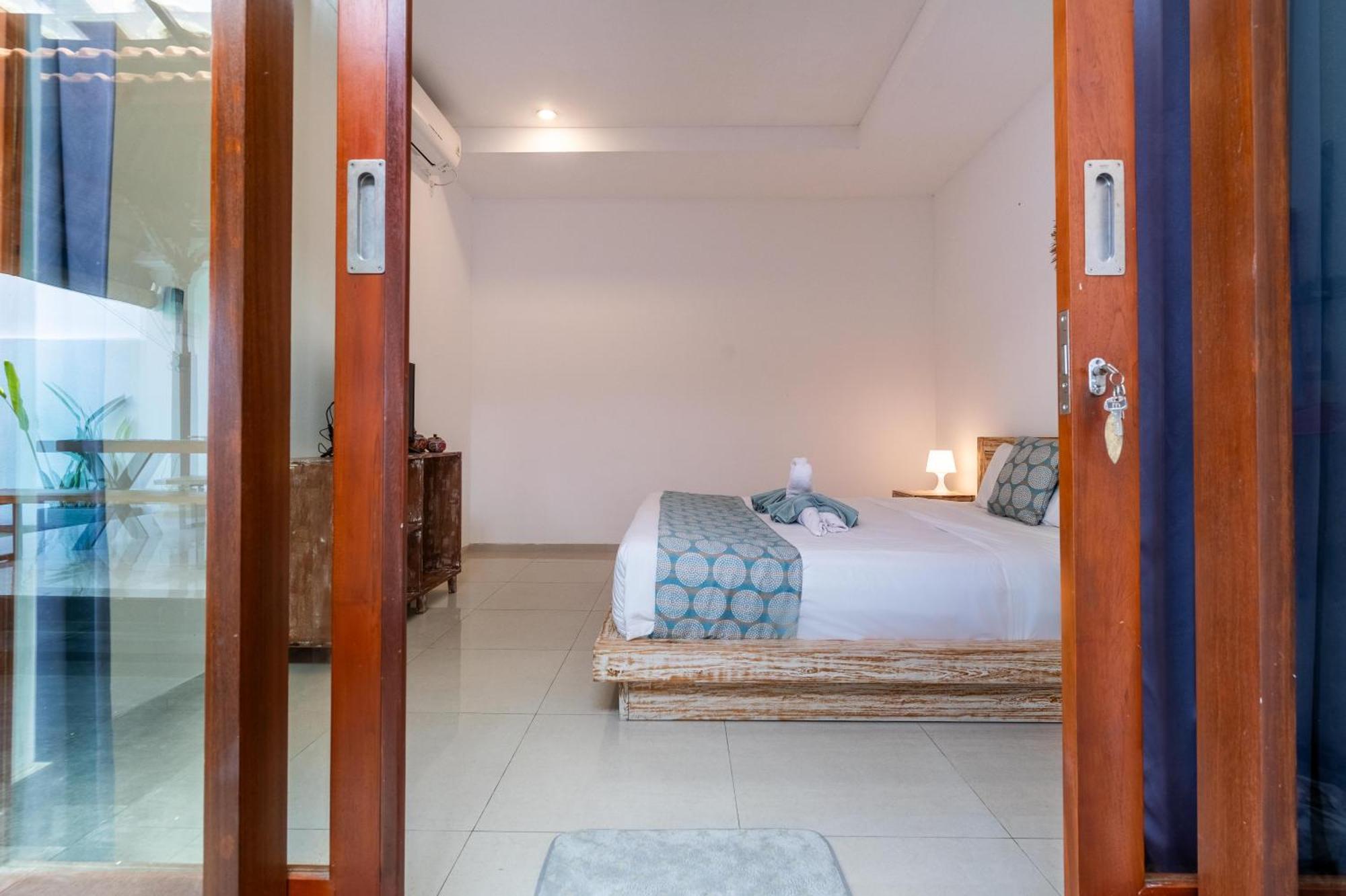 4-Bedroom Pool Villa Near Seminyak Center Dış mekan fotoğraf