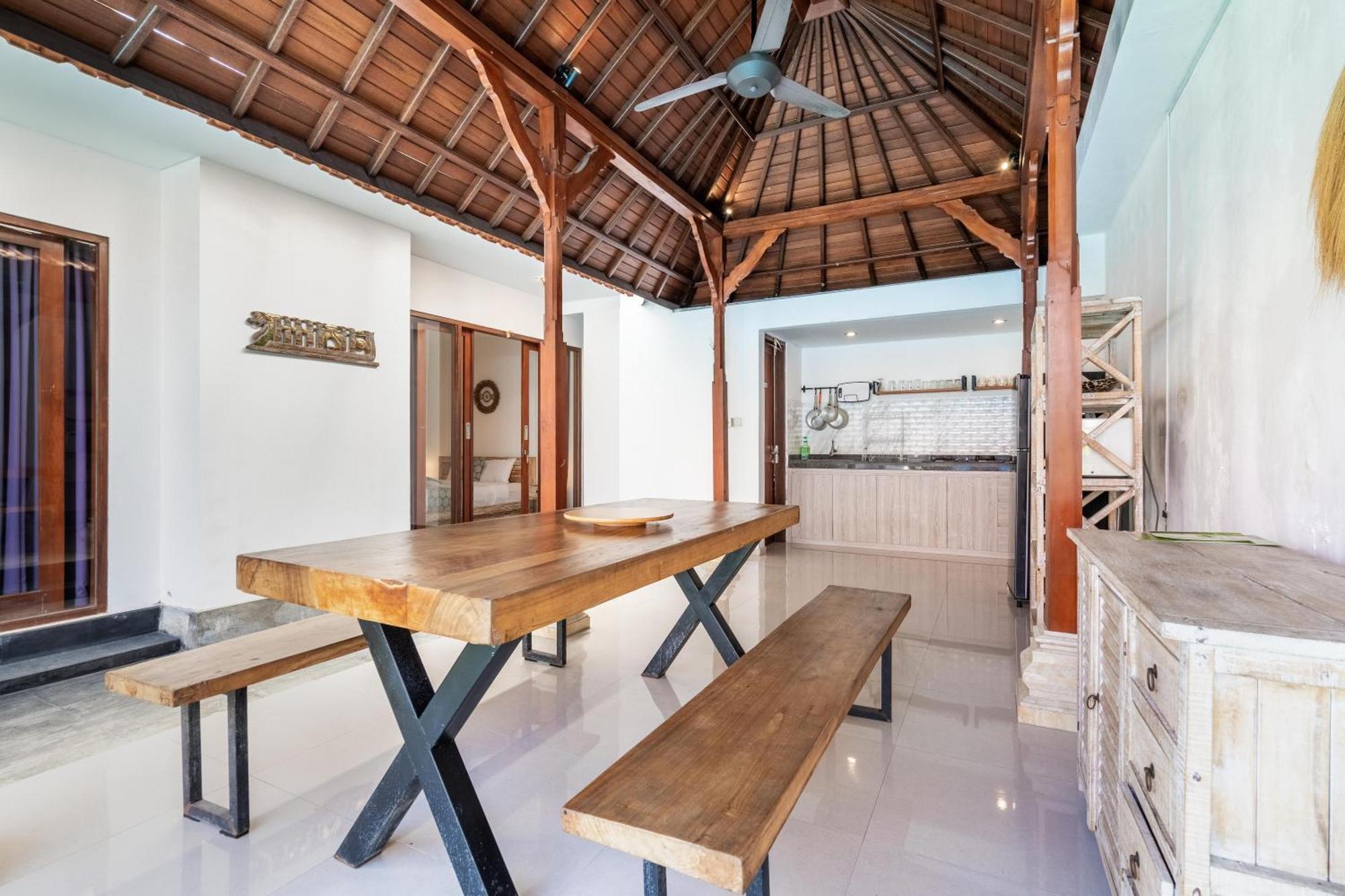 4-Bedroom Pool Villa Near Seminyak Center Dış mekan fotoğraf
