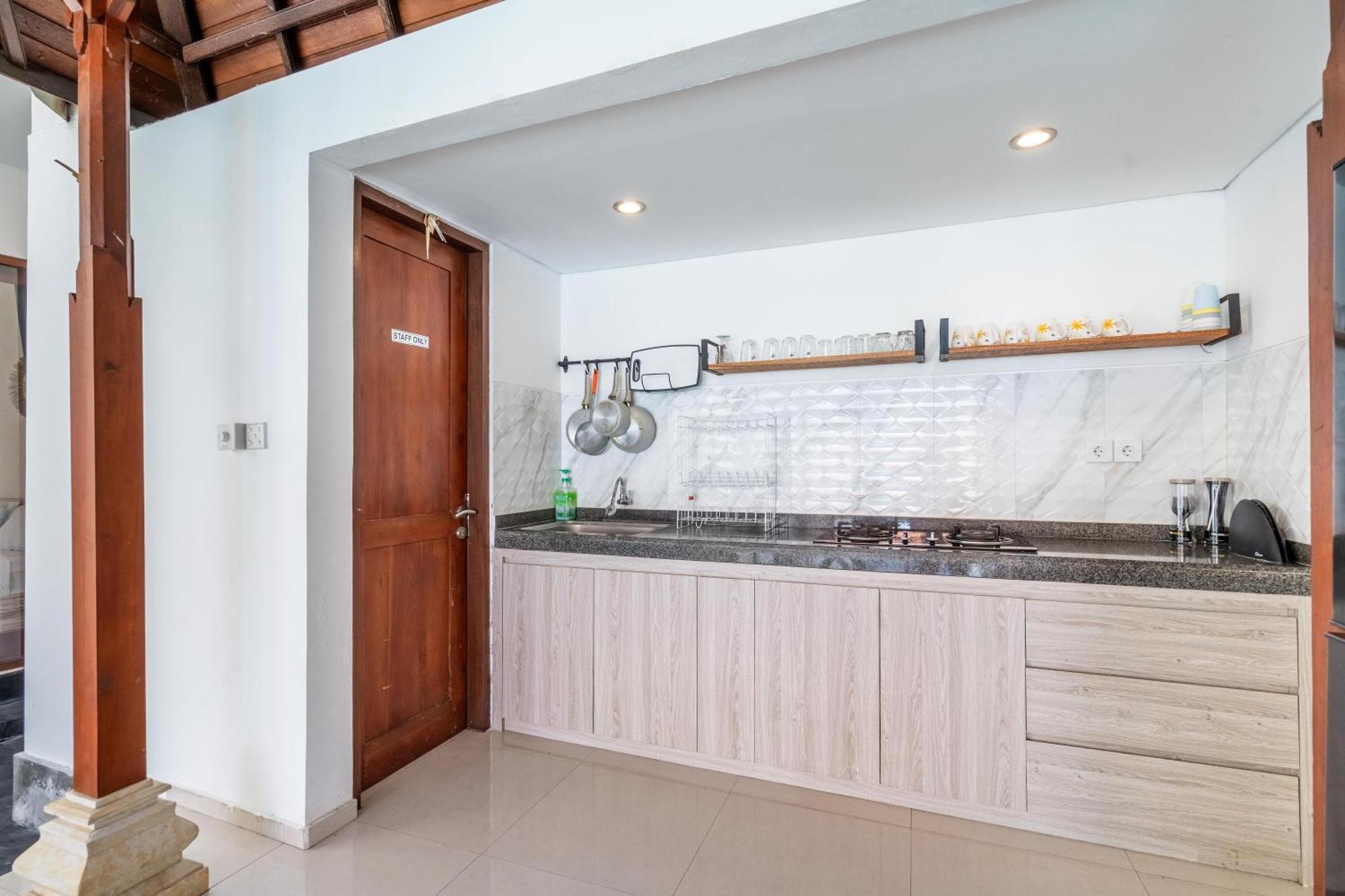 4-Bedroom Pool Villa Near Seminyak Center Dış mekan fotoğraf